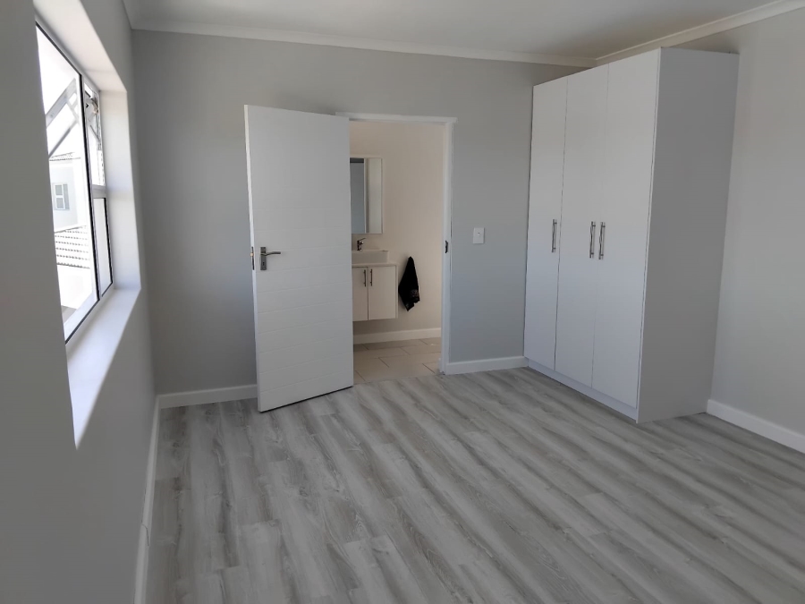 3 Bedroom Property for Sale in Country Club Western Cape